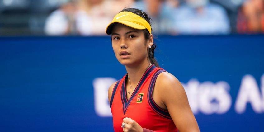 足球比赛的 足球比赛的