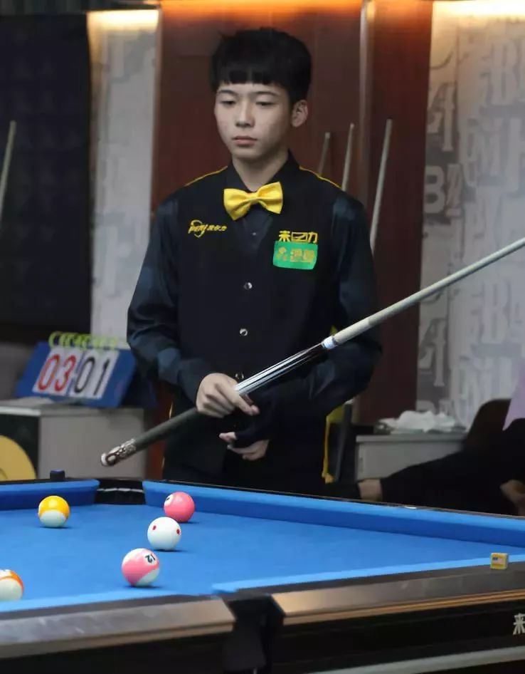 从海报的设 从海报的设