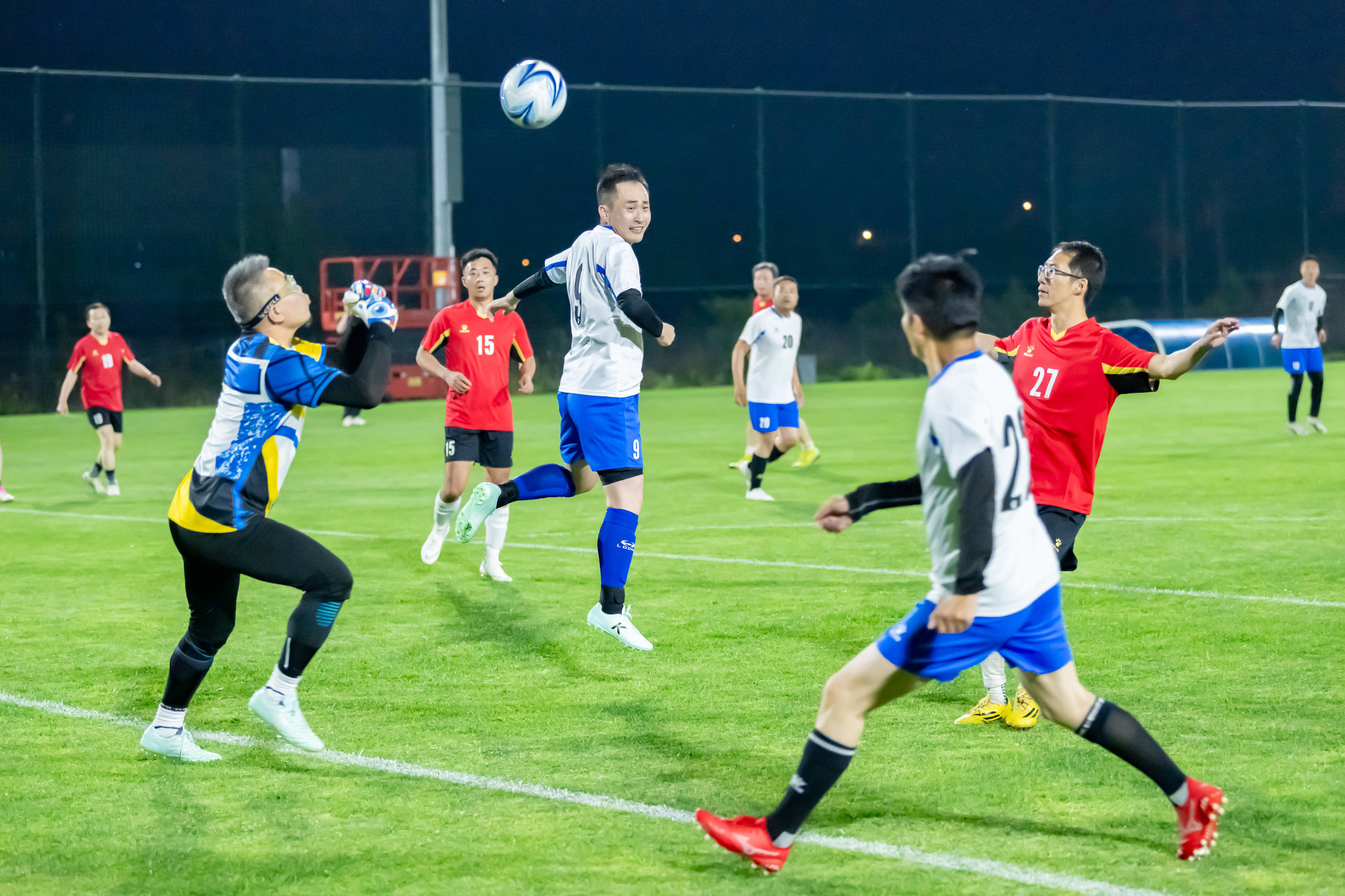 密切关注后 密切关注后