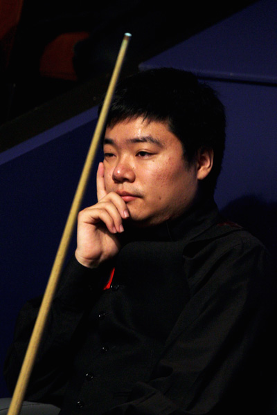 颖而出的关 颖而出的关