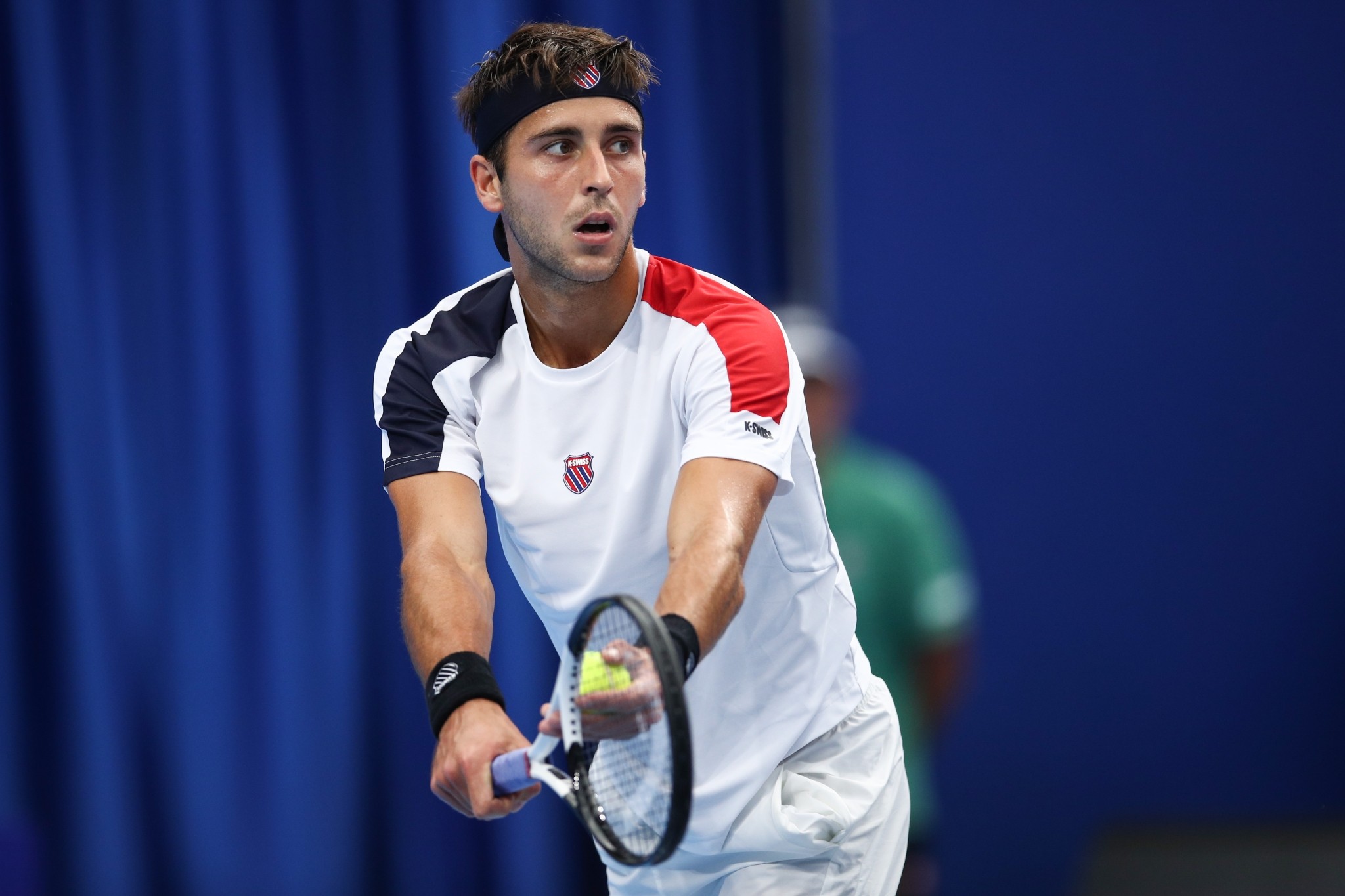 赛人次超过 赛人次超过