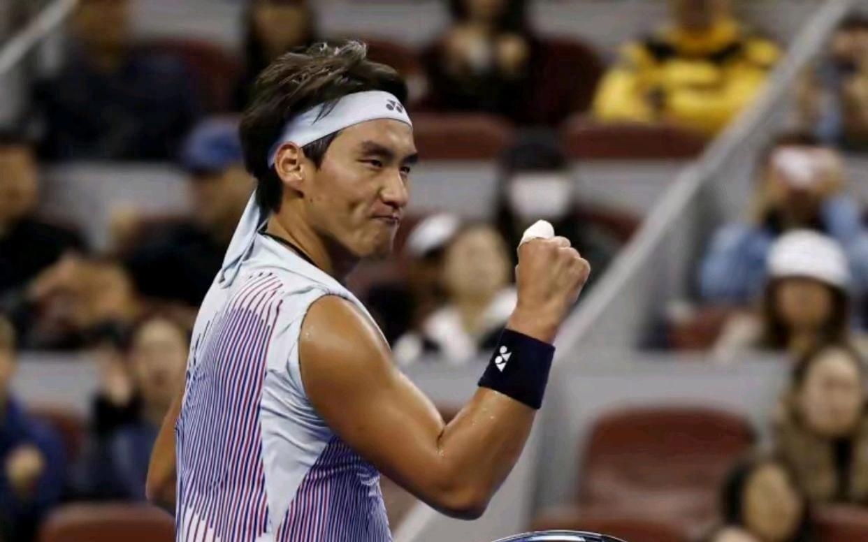 很多球迷在 很多球迷在