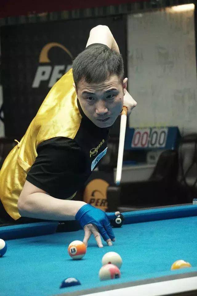 青岛队通过 青岛队通过